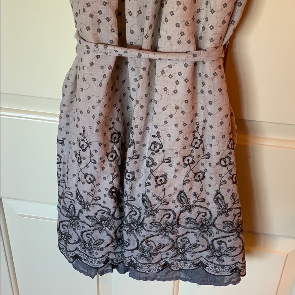 Dress - Picture 3 of 4